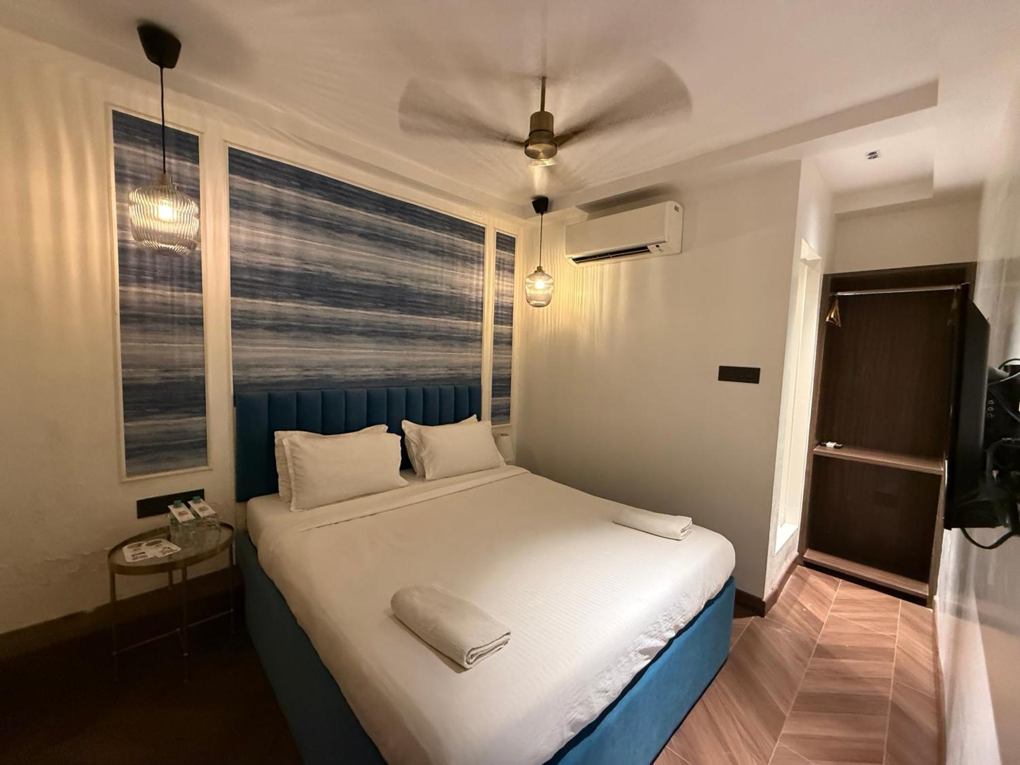 Palm Breeze Hotel - Colaba, Mumbai